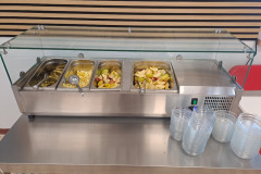 31.3.2026 Salátový box ve školní jídelně